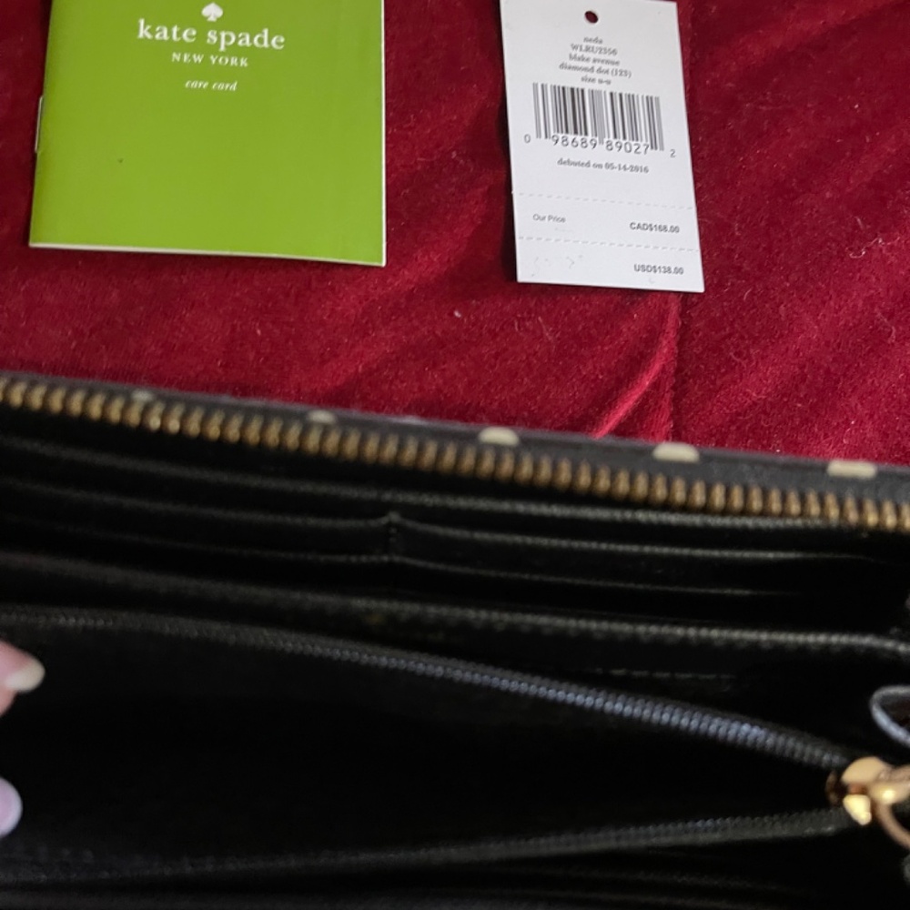 Kate Spade Wallet - Picture 9 of 16
